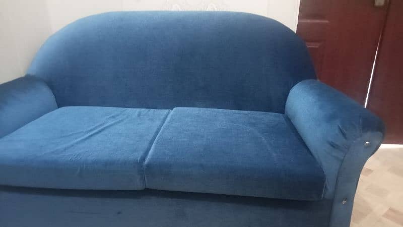 6 seater sofa set in an excellent condition 3