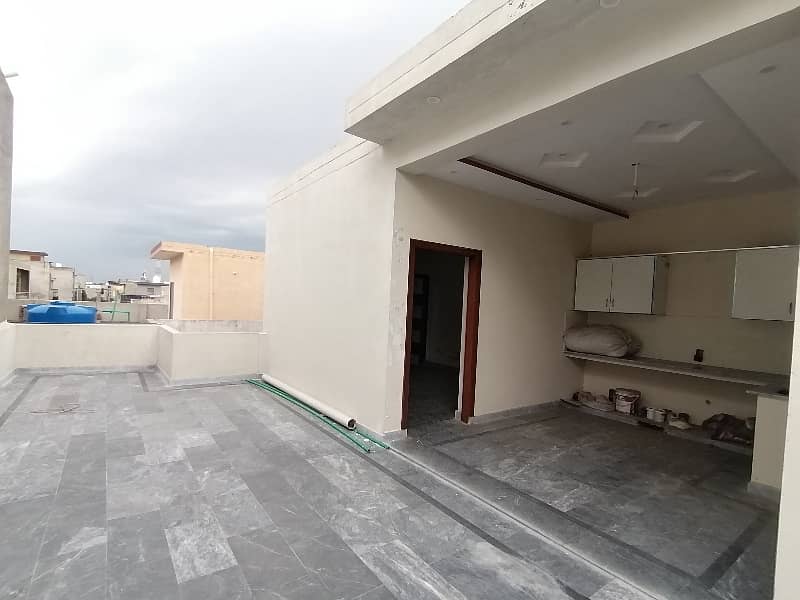 Prime Location House 5 Marla For sale In Jubilee Town - Block F 22