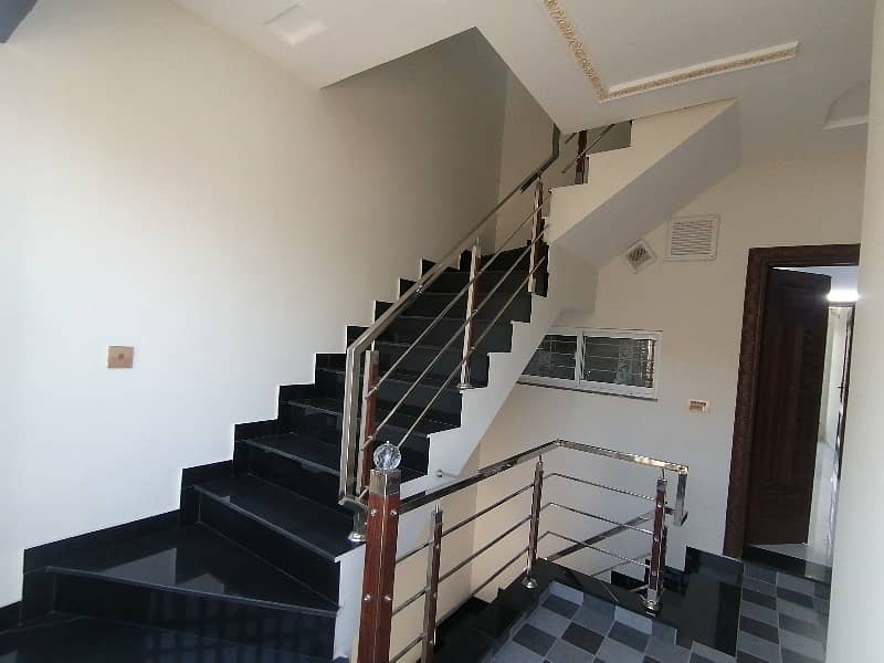 Prime Location House Sized 5 Marla In Jubilee Town - Block F 38