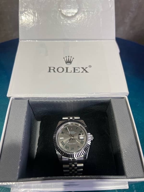 Rolex datejust wembledon dial 41 mm automatic sippahre glass 1