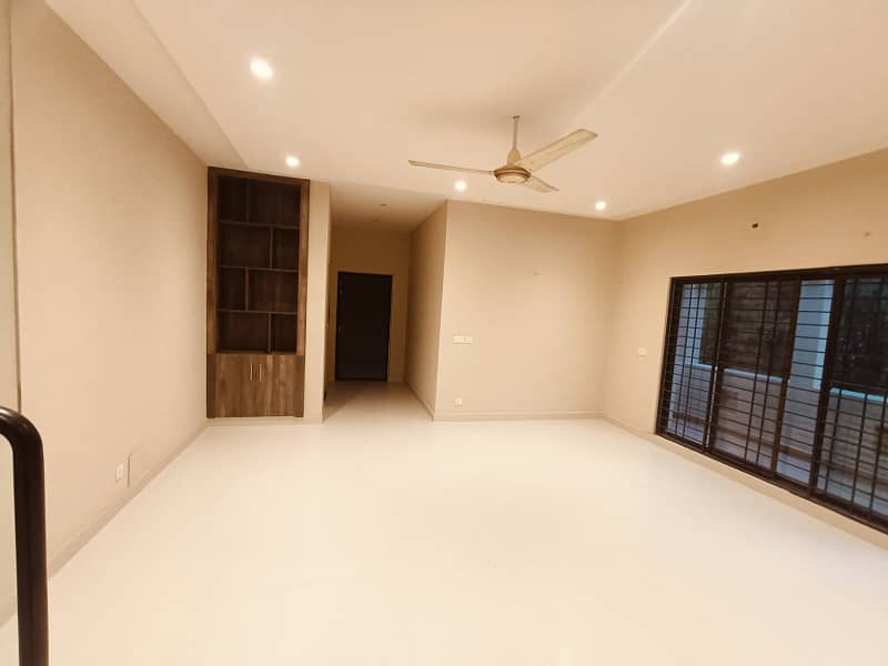 1 Kanal luxurious designer bungalow available for rent at prime location of DHA phase 4 Block AA Lahore 16