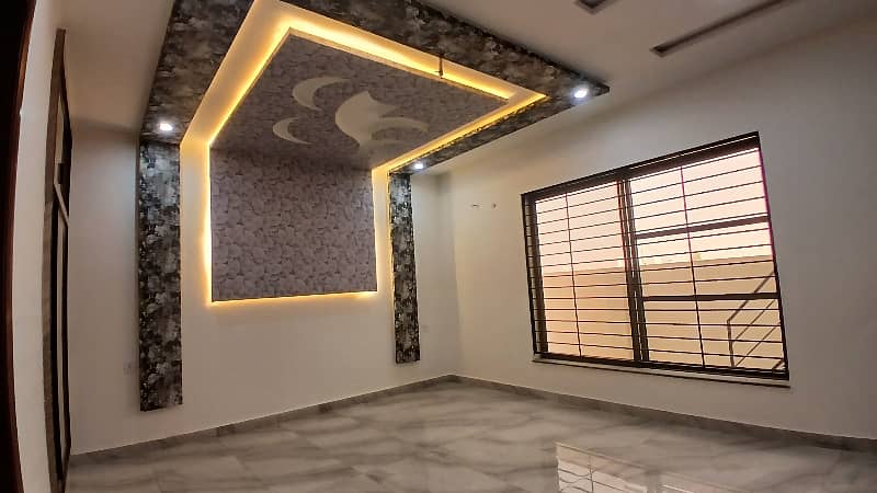 1 Kanal Brand New House DHA Phase 1 Sector H Multan For Sale 14