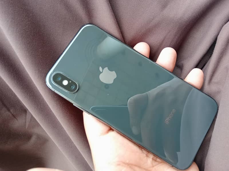 IPHONE X 64GB PTA APPROVED 0