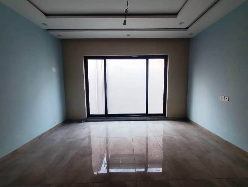 01 Kanal Brand New Luxury Upper Portion Available for Rent in DHA Lahore Cantt 10