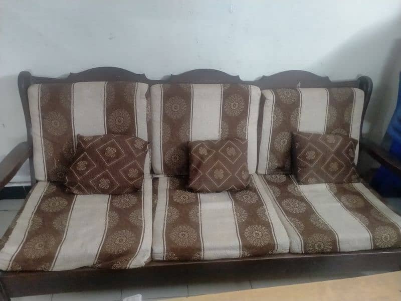 wooden 5 seater sofa set 1