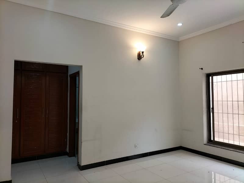 BEAUTIFUL UPPER PORTION AVAILABLE FOR RENT 9