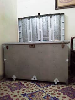 baest condition trunk full size