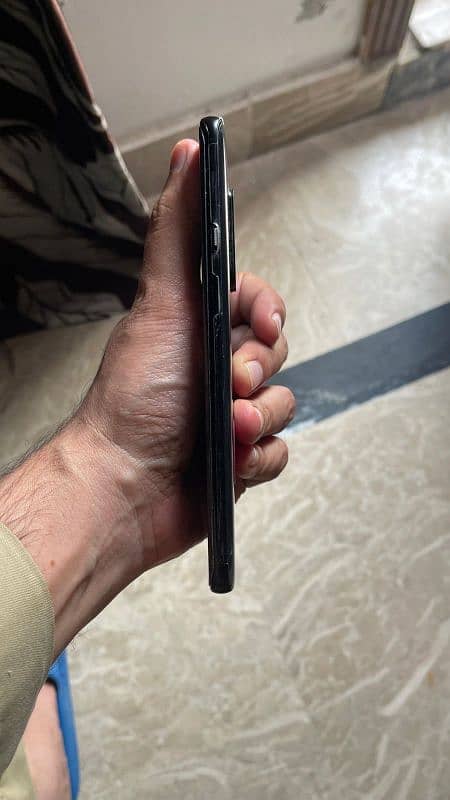 One Plus 8 Pro in good condition. 2