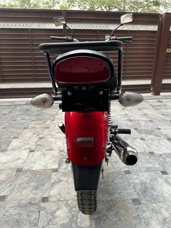 Suzuki gs 150  just like new bike Bhot kam use ki ha 1