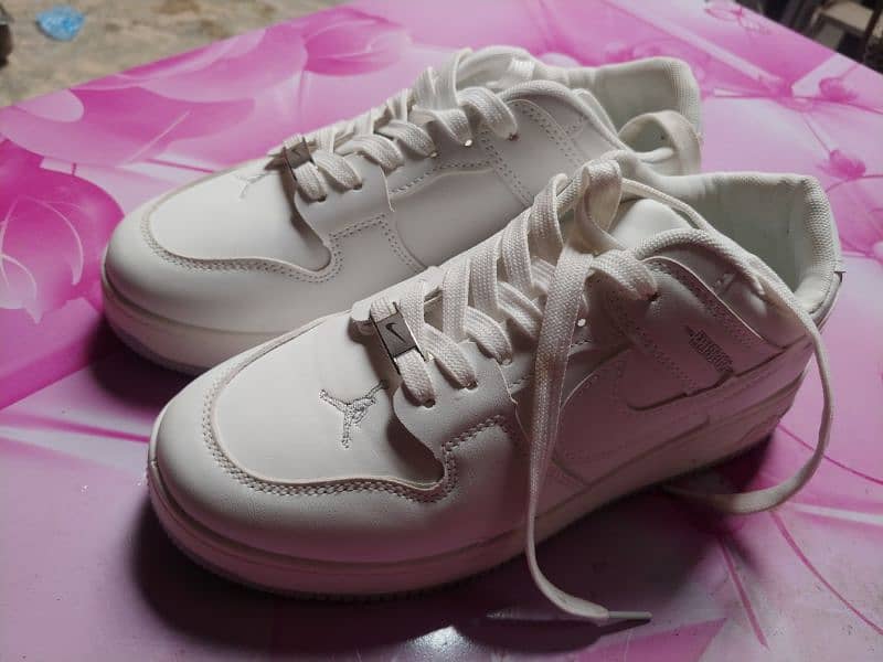 brand new Nike air shoes 3