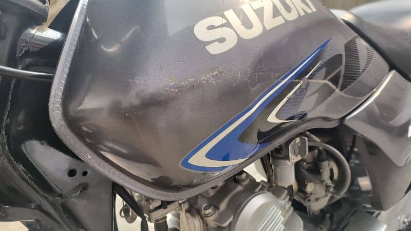 Suzuki GD 110s 4