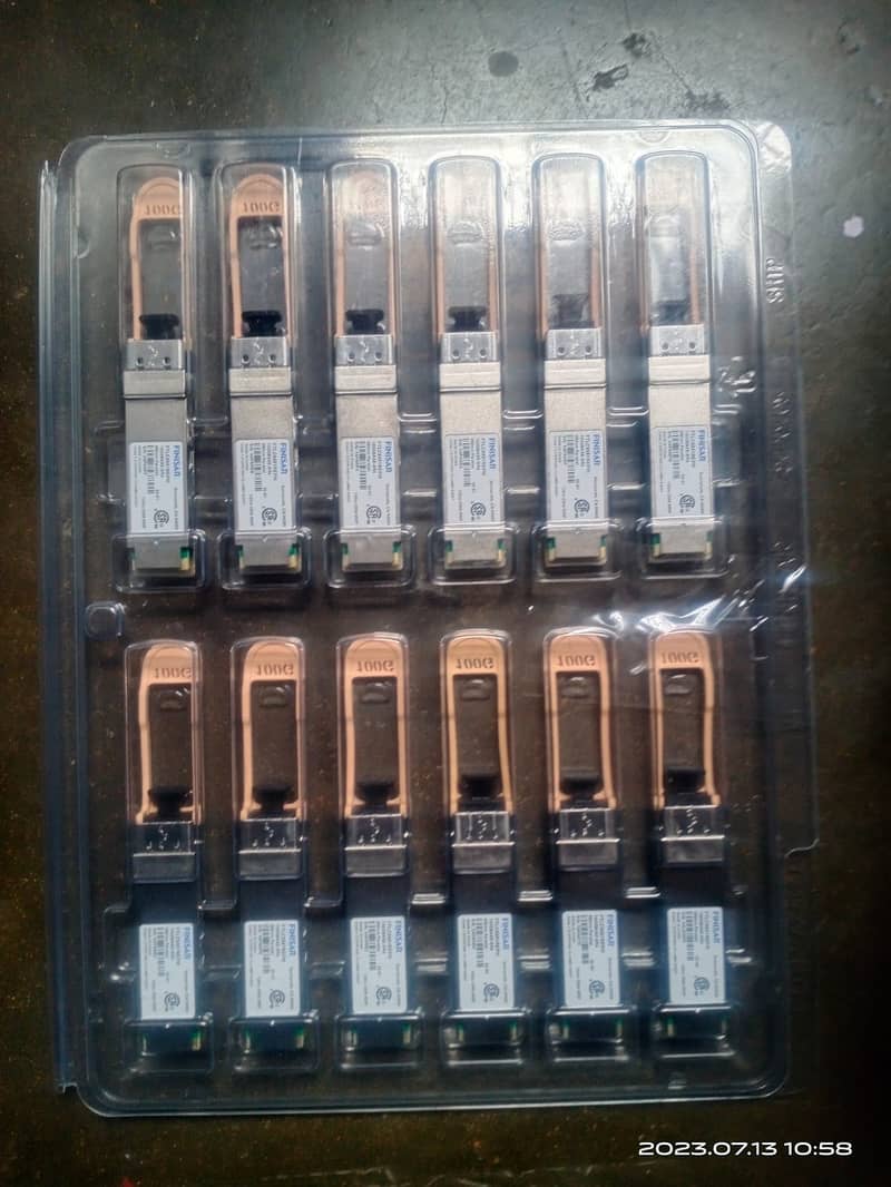 MPO 100 G SFP Finisar 1