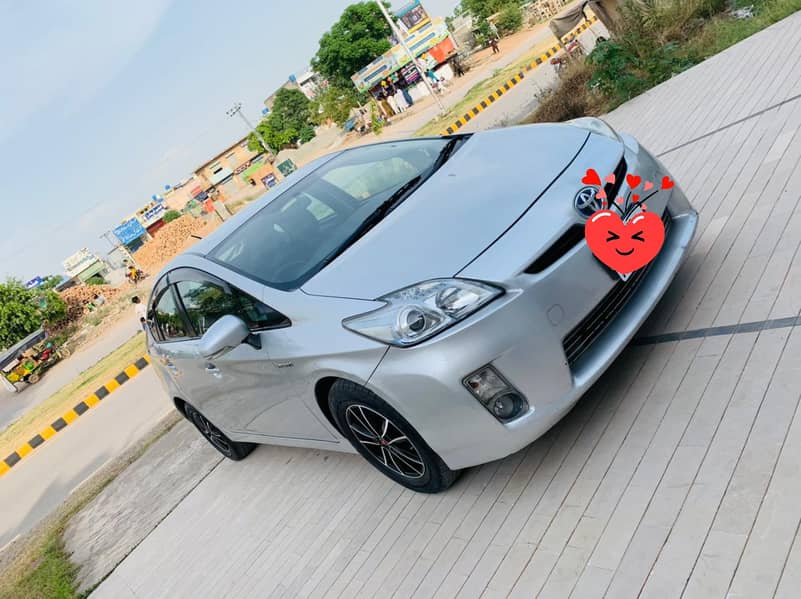 Toyota Prius 2011 S LED 1800cc 1