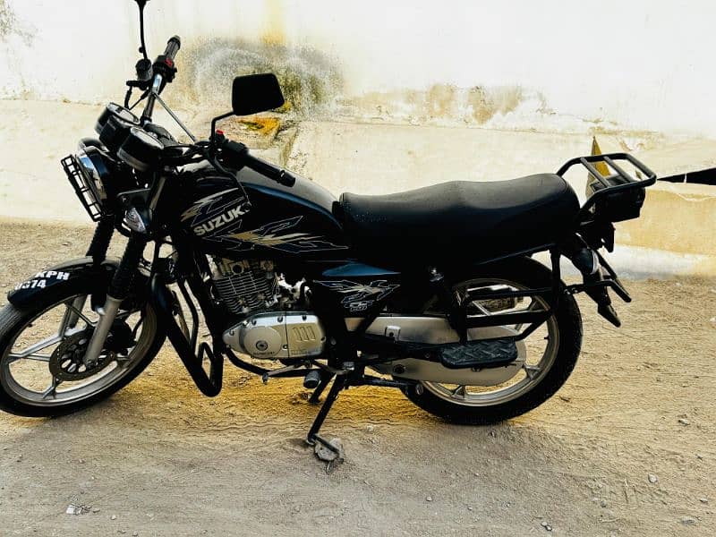 Suzuki 150 GS 5