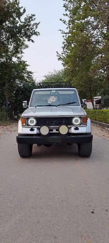 Toyota Land Cruiser 1987 0