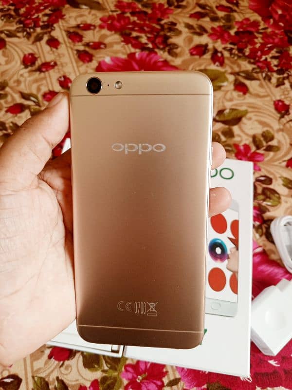 oppo A57 4/64* finger lock and original Changer 2