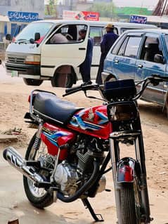 Honda 125 10/10 condition golden nmbr 6000 km drive