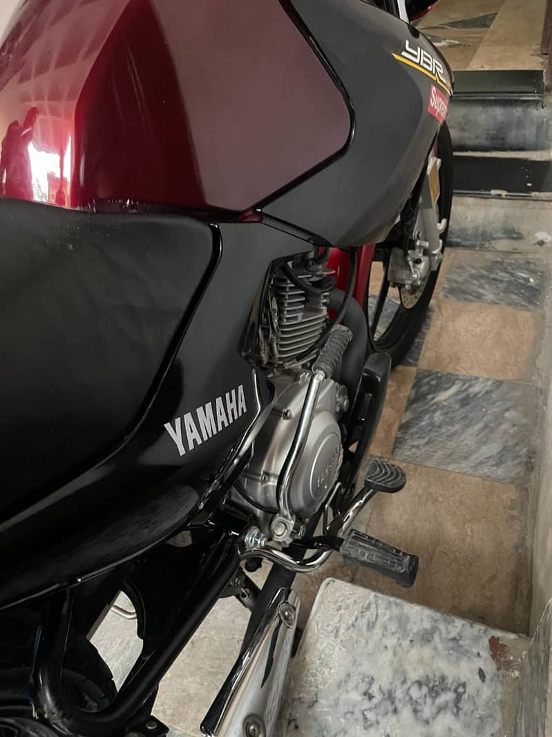 YAMAHA YBR 125 (2022) MODEL 4