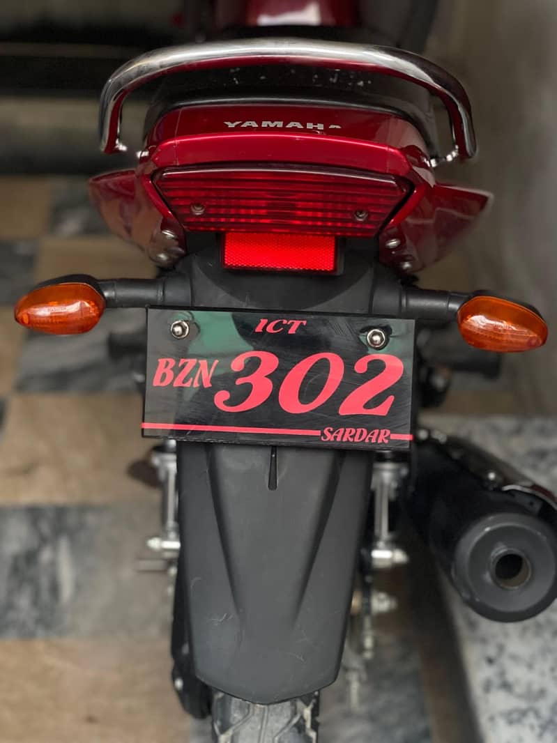 YAMAHA YBR 125 (2022) MODEL 8