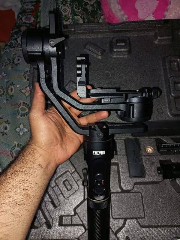 Gimble Zhiyun 14