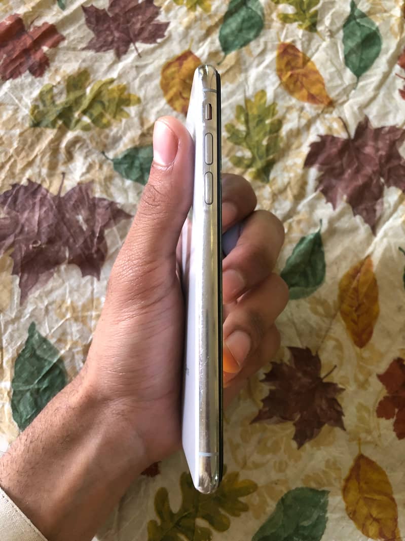 Iphone X 64GB Non PTA 7