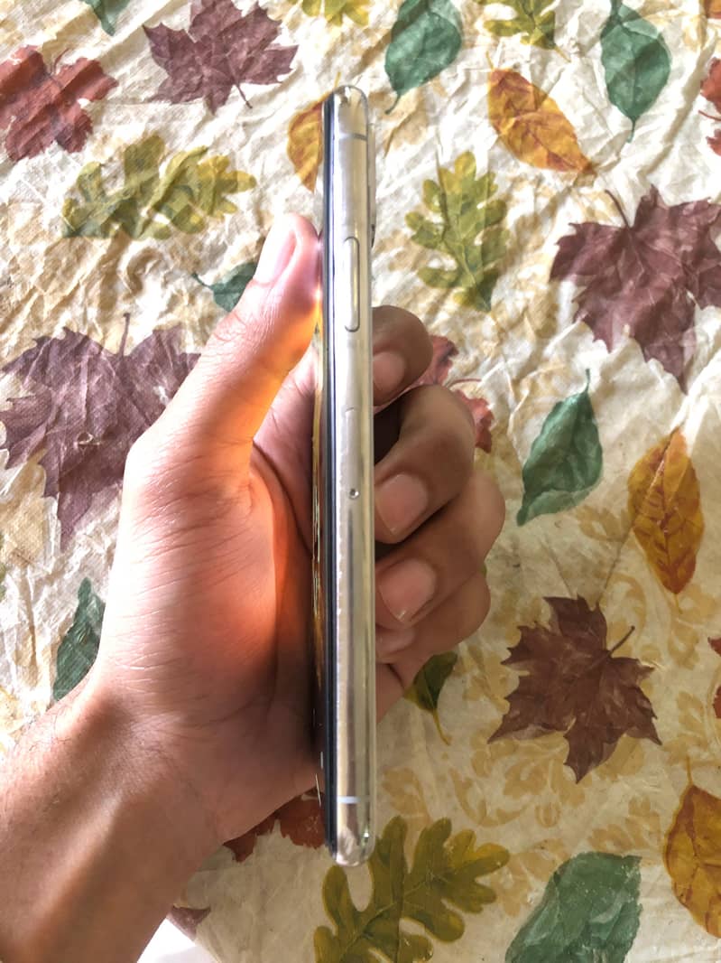 Iphone X 64GB Non PTA 8