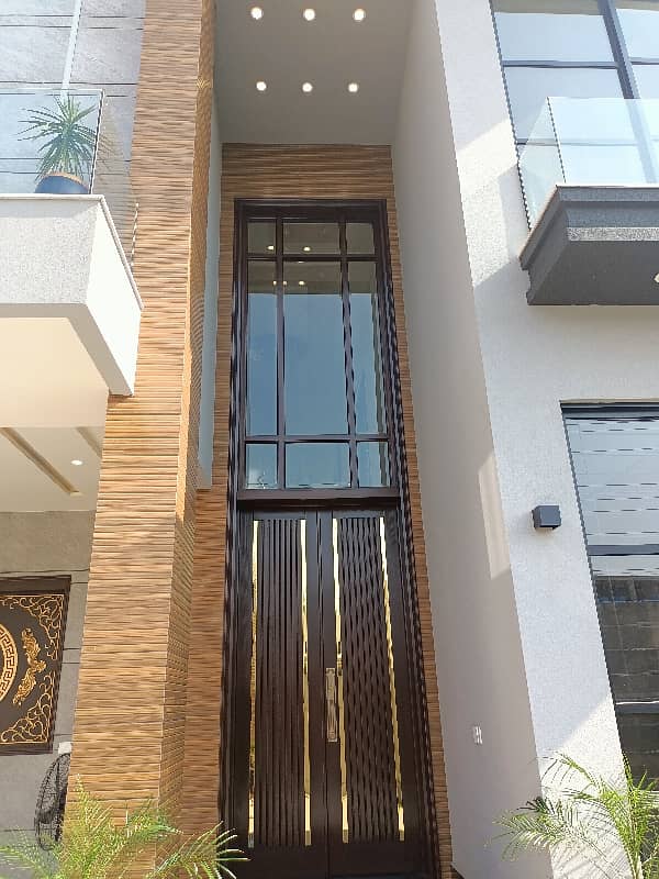 1 Kanal Brand New House For Sale In Johar Town Near LDA Office 2