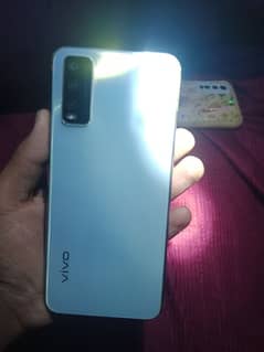 vivo y20 Brand New open box. price 2600