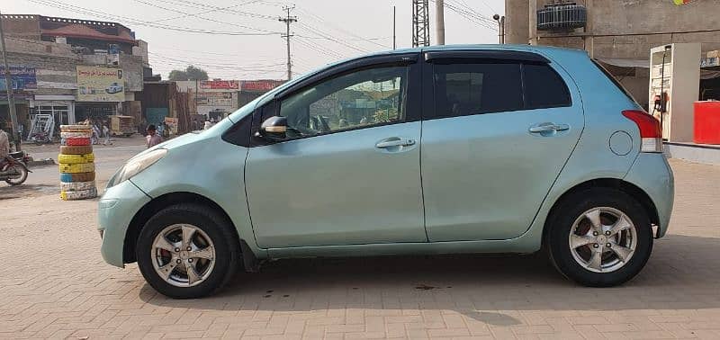 Toyota Vitz 2008 13