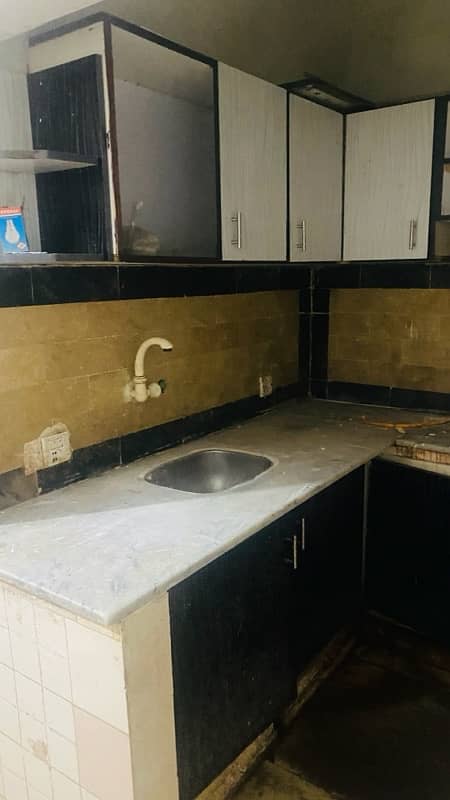 2 Bed + lounge Ground Floor Flat For Sell in Gulistan e Johar Block 6 3