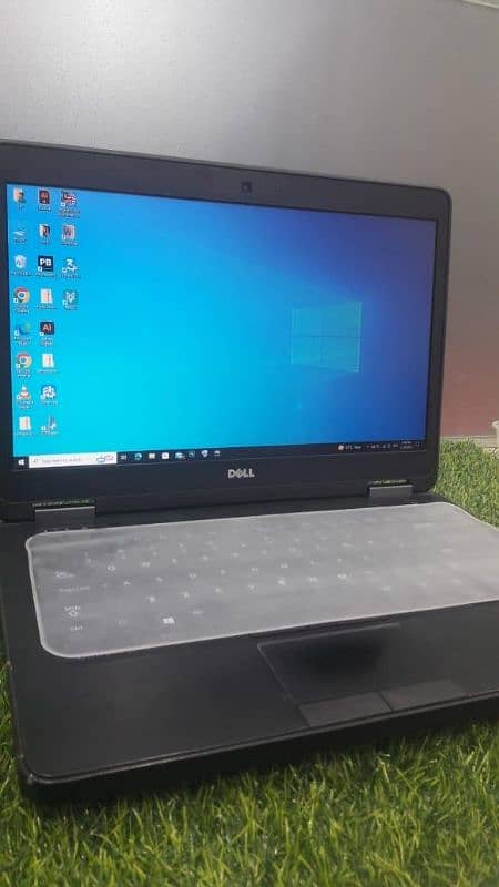 Dell Laptop 4