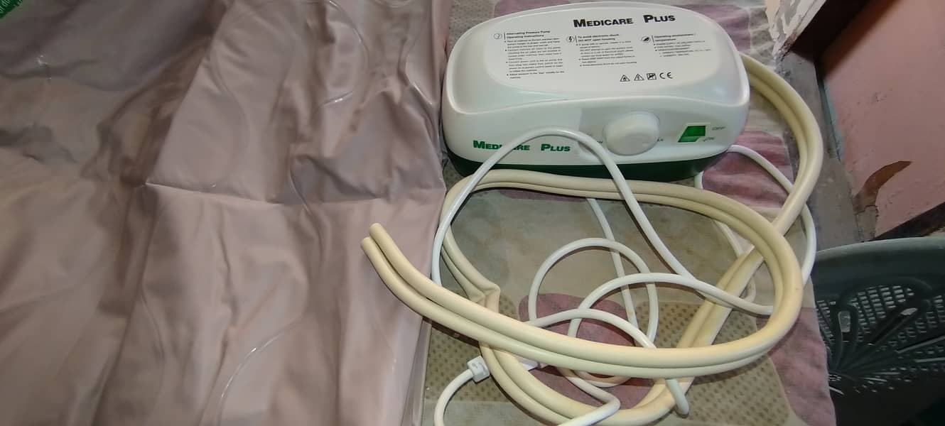 Patient antibedsore mattress with air pump 6