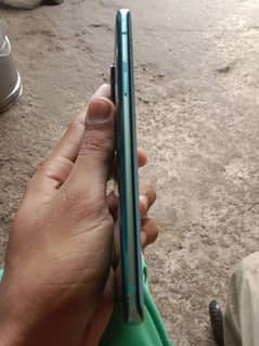 oneplus 8pro All ok bass LCD ma pindot ha jo chot he ha 9month sa