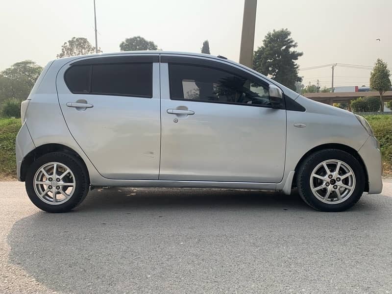 Daihatsu Mira 2014 2