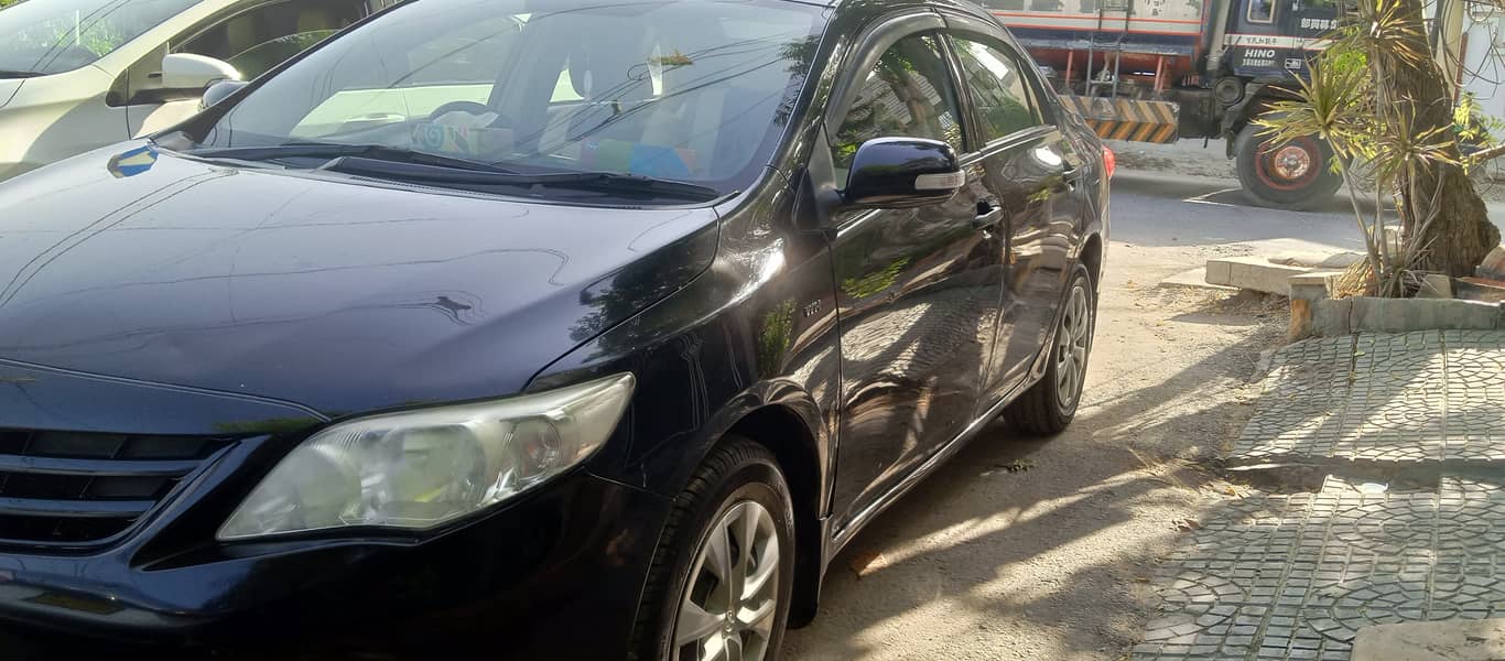 Toyota Corolla GLI 1.3 VVTI 2014 Model Excellent Condition 1