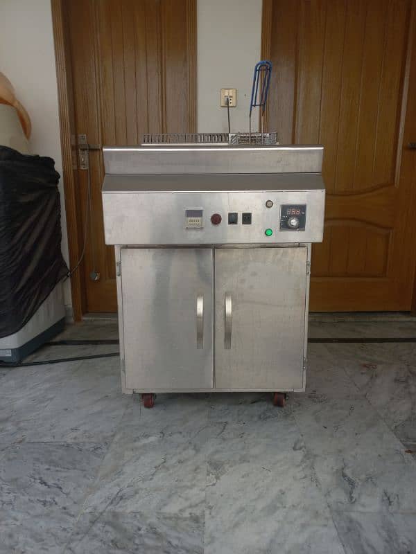 Deep Fryer 14 litter Excellent condition 2