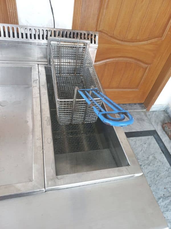 Deep Fryer 14 litter Excellent condition 8