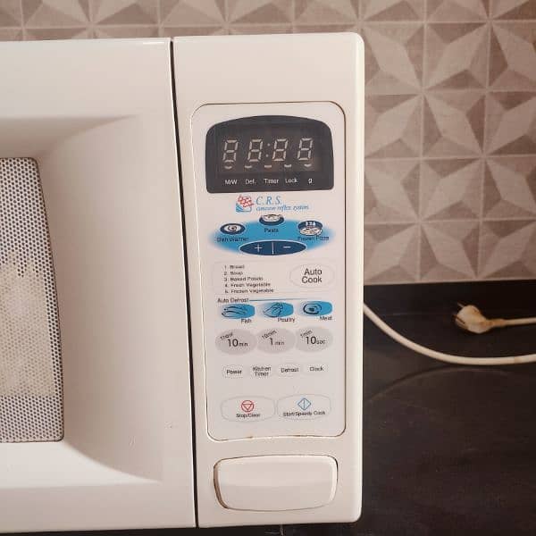 Dawlance Microwave in very good condition in only RS 15000 13