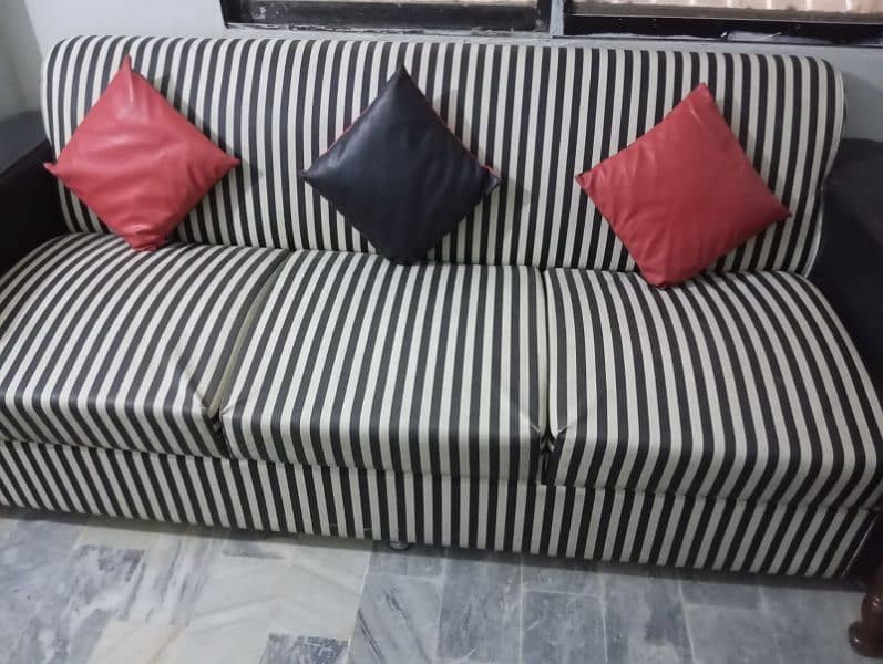 urgent sofa sale 2