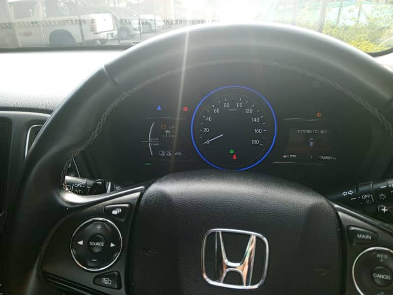 Honda Vezel Hybrid Z 2019 4