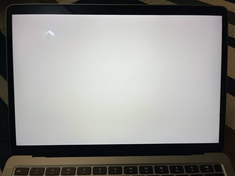 13 inch macbook air M1 12