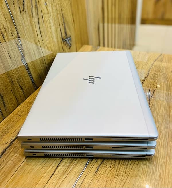 Hp EliteBook 830 G5 i7-8th Gen 16gb Ram  512Gb SSD 4