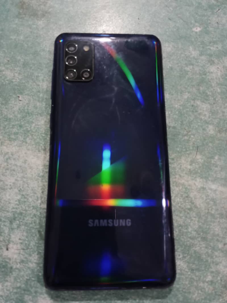 Samsung A31. . . . . .  4/128 7