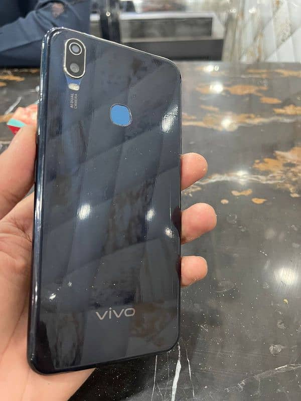 Vivo y11 1