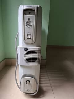 De longhi Heater [Electric Powered with Air and Oil Heating]