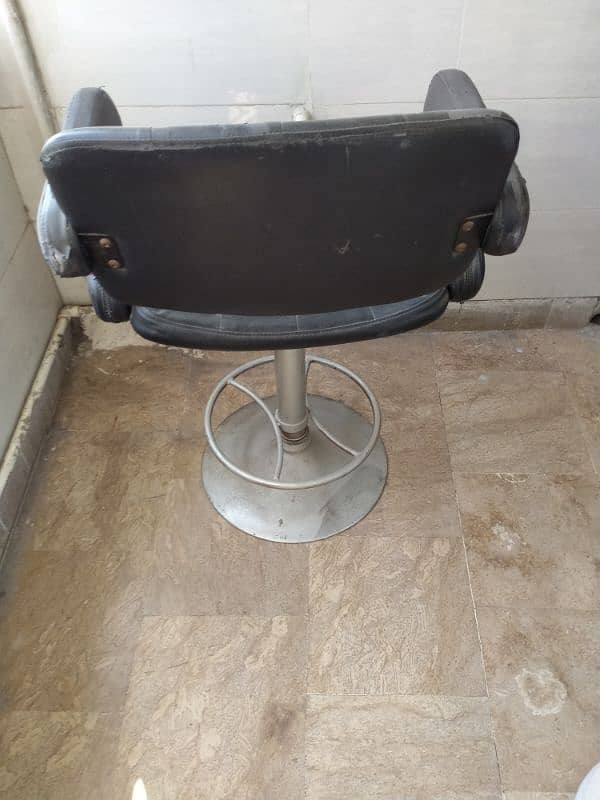 Revolving Chairs for sale 1