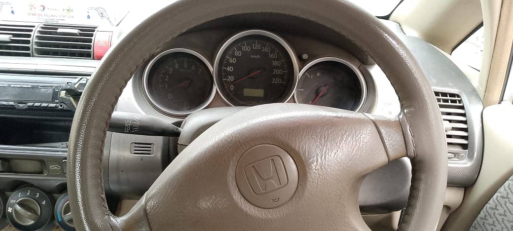 Honda City IDSI 2004 Manual 3