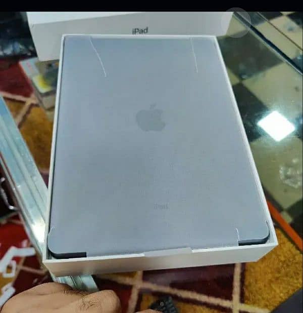 ipad 9 generation 10 by 10 in apple warranty 64GB 0