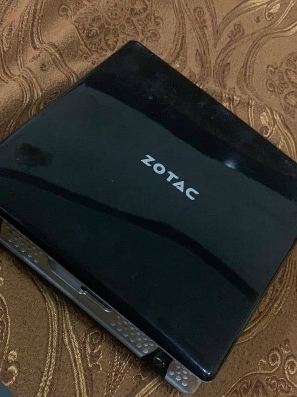 zotic mini pc in good condition 4