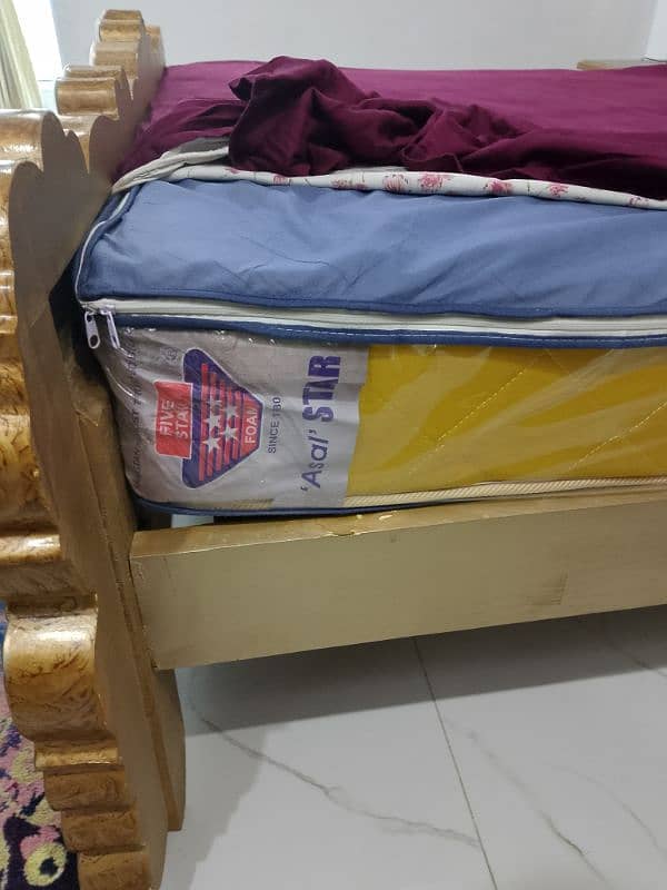 five star eight inhes almost new spring mattress for sale 0